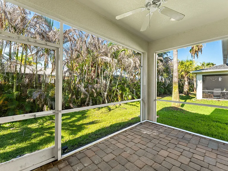 1011 Steven Patrick Ave — Photo 25
