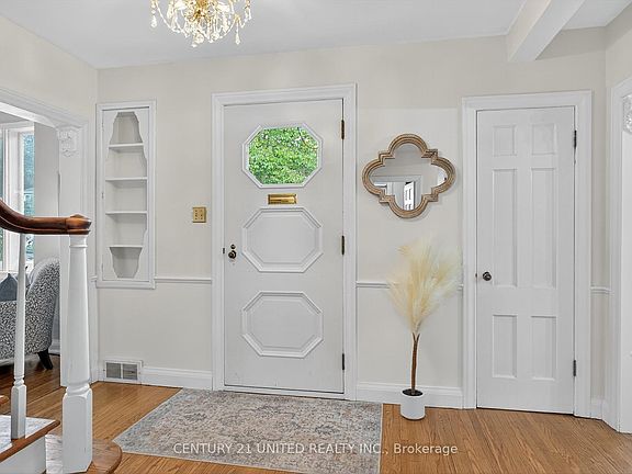 3rd image of 681 Weller St
