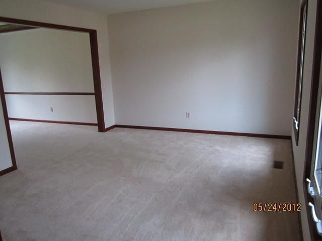 2nd image of 3121 Teresa Dr