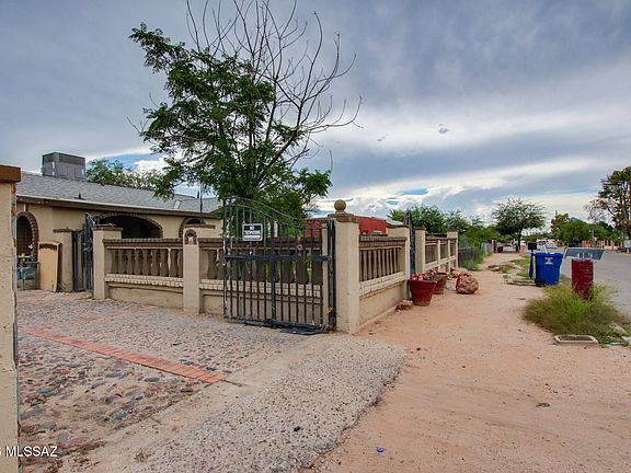 4th image of 419 W Palmdale St