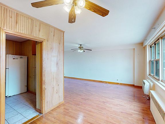5th image of 448 Neptune Ave APT 15N