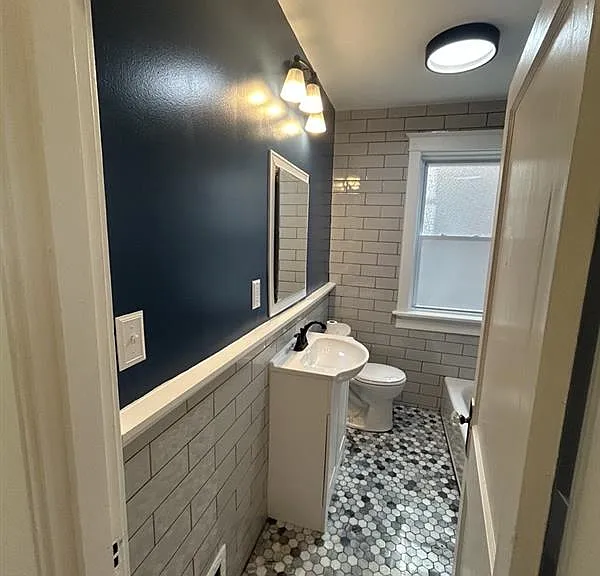 4105 Utah St — Photo 3