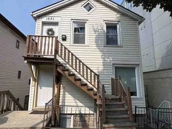 1529 N Jefferson St, Milwaukee, WI 53202