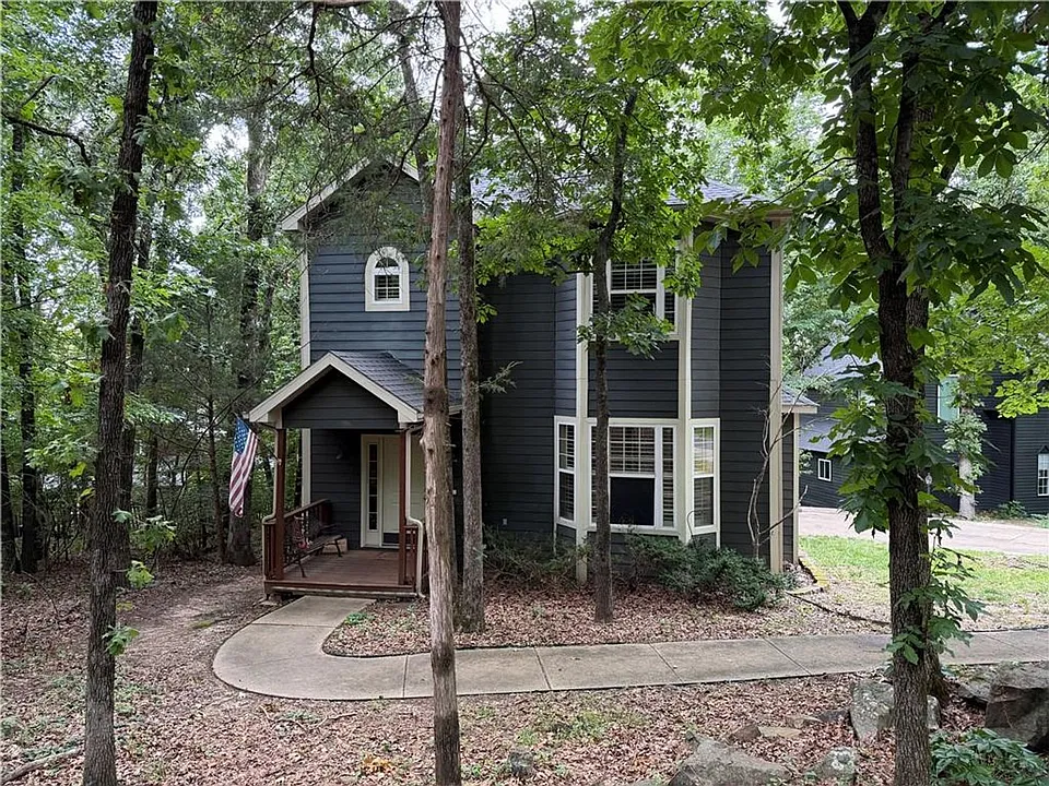 3121 N Tartan Way