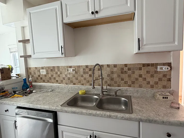 427 N Lawler Ave #2 — Photo 3