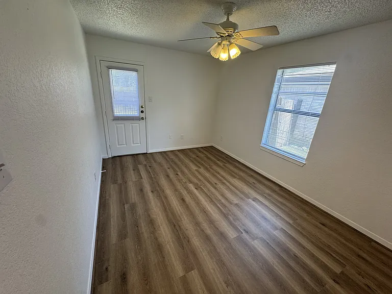 1140 Landsdale Ln #1140 — Photo 17