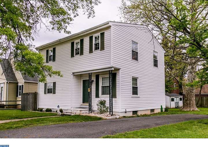1st image of 18 Elliott Ave