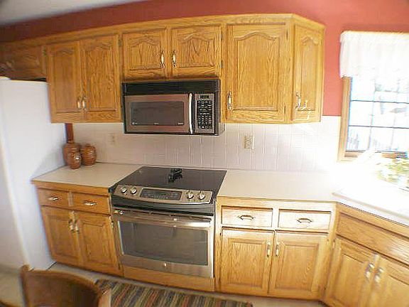 5th image of 404 NW Arbor Dr