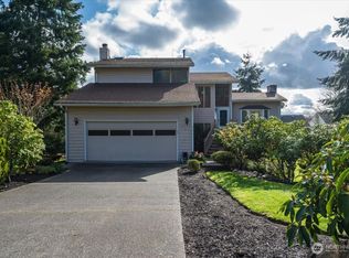 18816 66th Ave NE, Kenmore, WA 98028