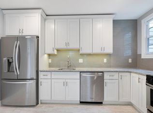 279 Manhattan Ave APT 2R, Jersey City, NJ 07307