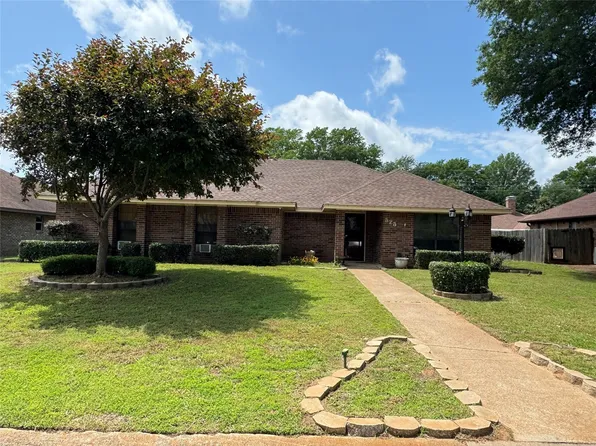 525 Bunker St, Paris, TX 75460