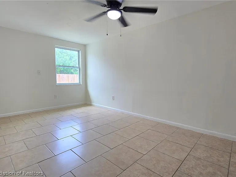1552 Cedarbrook St — Photo 22