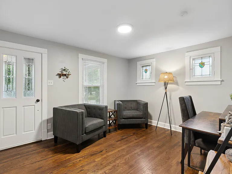 2415 Telegraph Rd — Photo 4