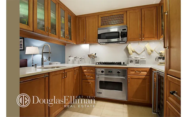 Sold by Douglas Elliman | media 4