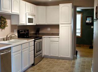 5242 Quivira Rd, Shawnee, KS 66216