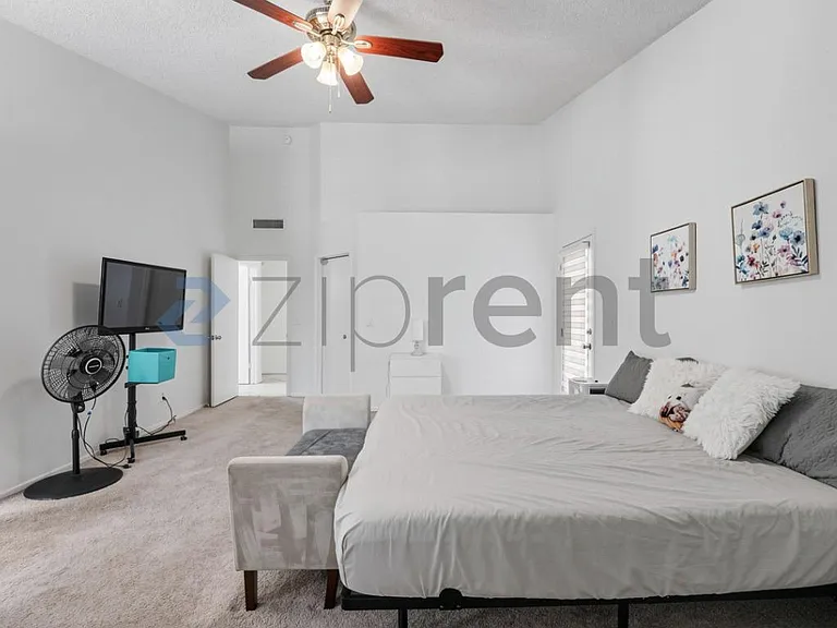 1157 E Encinas Ave — Photo 21