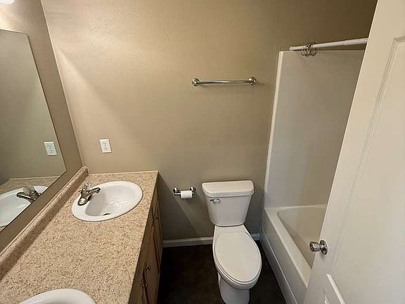 4th image of 103B Redwood Dr #103B
