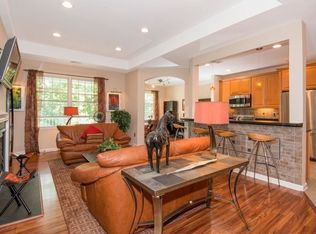 142 Ridgeview Ln, Mount Arlington, NJ 07856