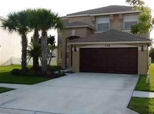1198 Oakwater Dr, Royal Palm Beach, FL 33411