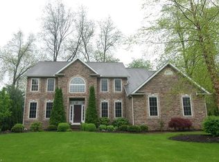 509 Misty Ln, Akron, OH 44321