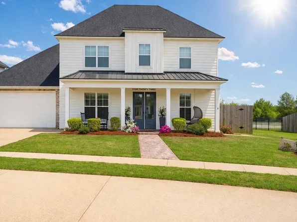 423 N Lost River Dr, Benton, LA 71006
