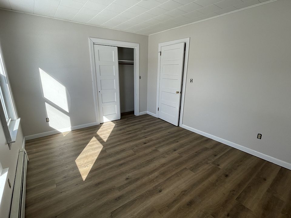 BEDROOM - Approx 13' x 11' New Floors