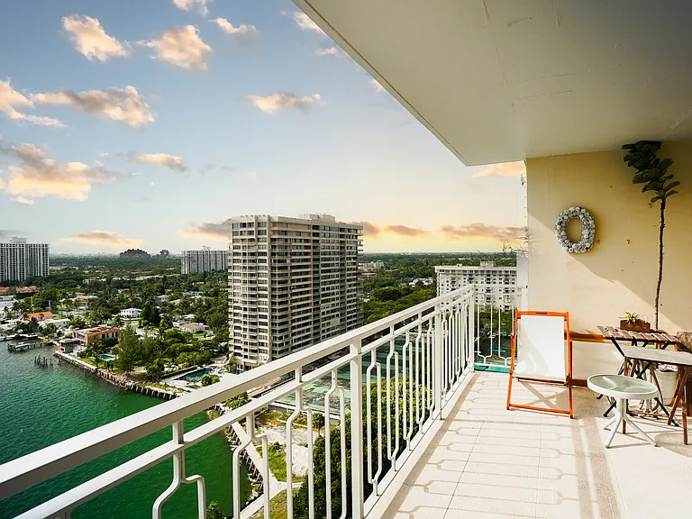11111 Biscayne Blvd #20E — Photo 5