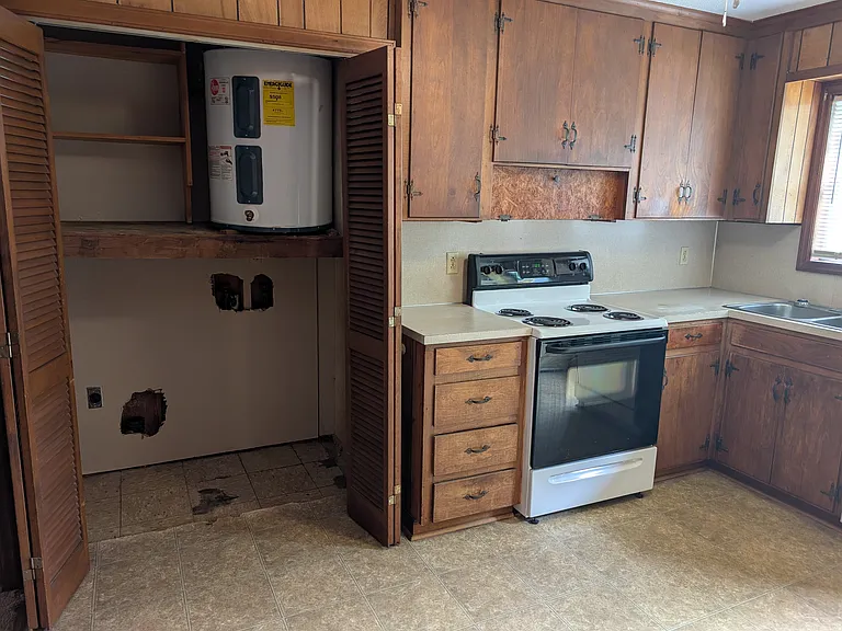 152 Hinkle St #2 — Photo 2