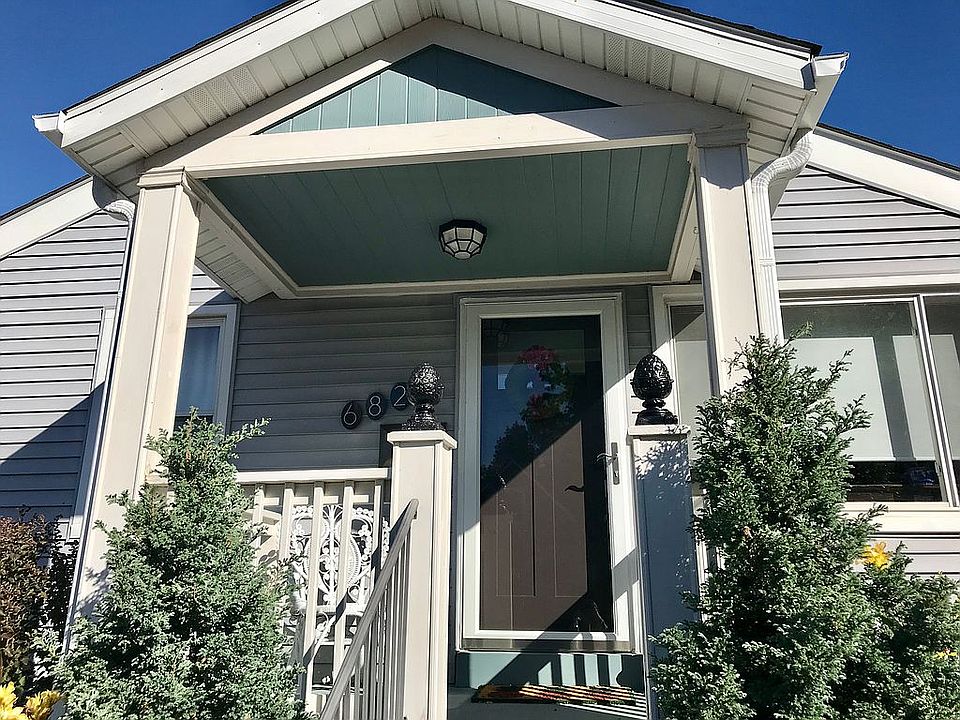 2nd image of 6829 W Park Ave