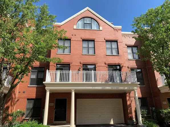 1855 Admiral Ct, Glenview, IL 60026