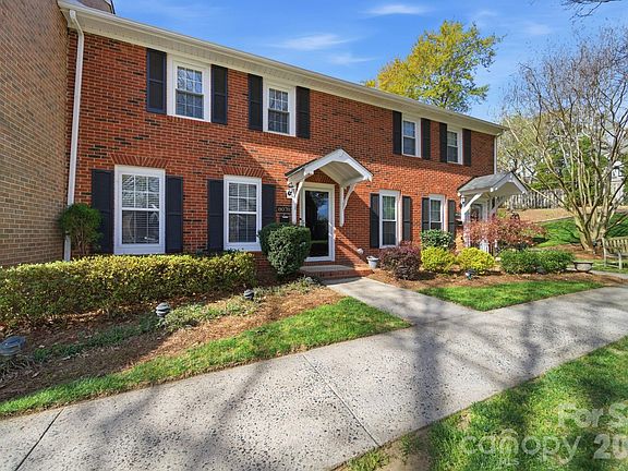 2nd image of 8078 Knights Bridge Rd