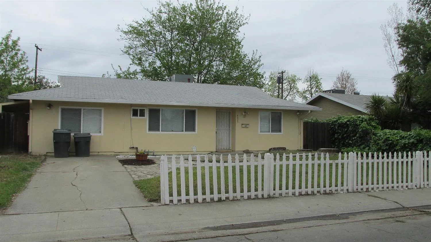 4025 Cortright Way photo 1