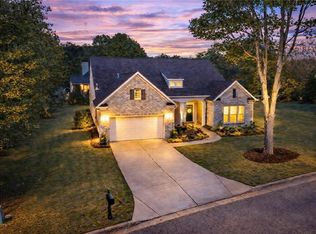 900 Ravenwood Way, Canton, GA 30115