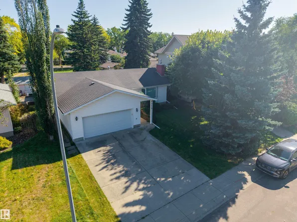 9319 147th St NW, Edmonton, AB T5R 0Y8