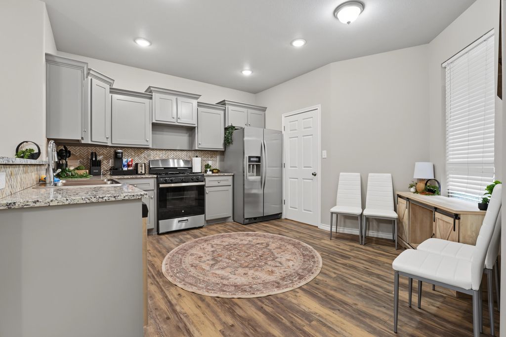 6932 12th St, Lubbock, TX - View 4
