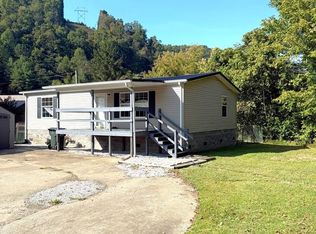 66 Haywood Ln, Prestonsburg, KY 41653