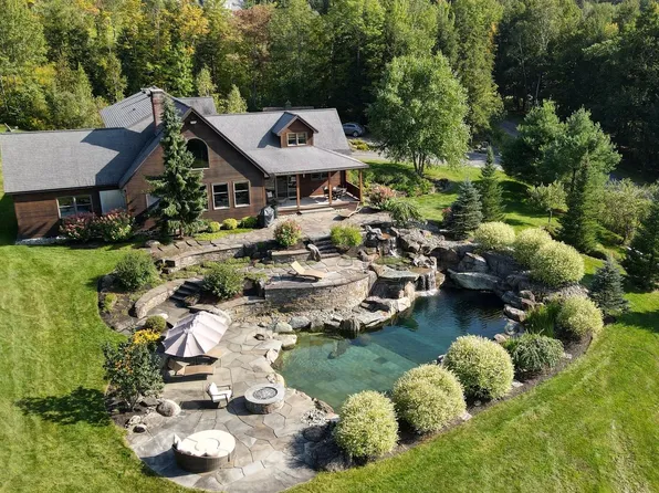 121 Upper Sky Acres Drive, Stowe, VT 05672