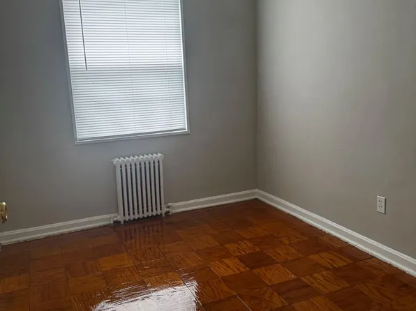 140 Kenilworth Ave Ne