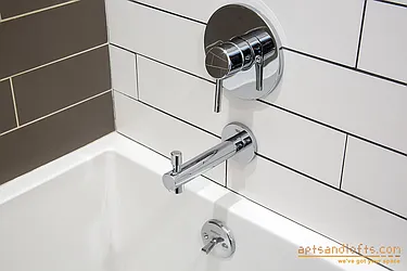 Rented by aptsandlofts.com