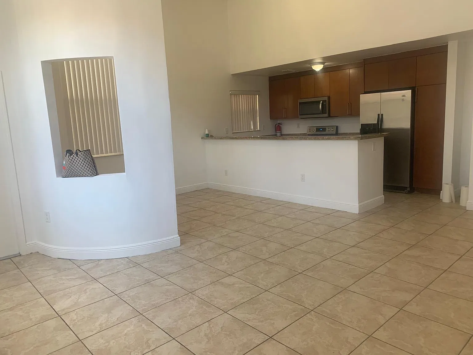 3 bed, $3,600 — Photo 2