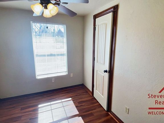 3rd image of 1602 NW Lindy Ave #1