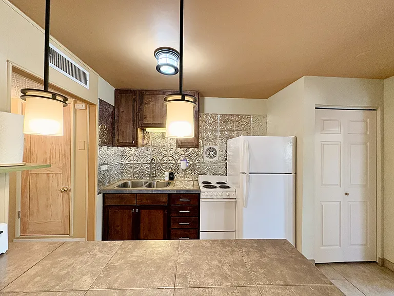 2819 N Woodland Ave #1 — Photo 19