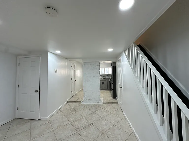 101 Pioneer St #1 — Photo 7