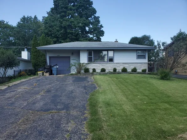 4314 Sioux Ln, McHenry, IL 60050
