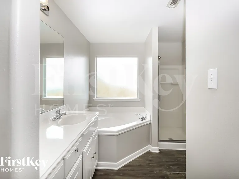 7202 Nettle Springs Ct — Photo 9