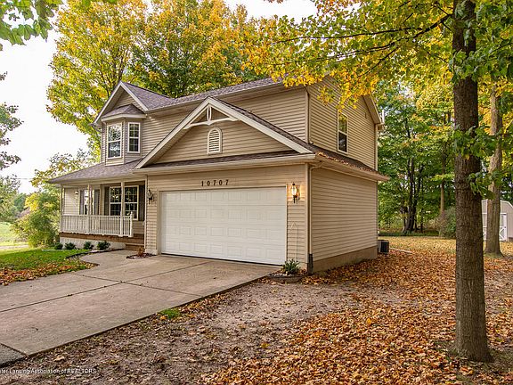 3rd image of 10707 E Eaton Hwy