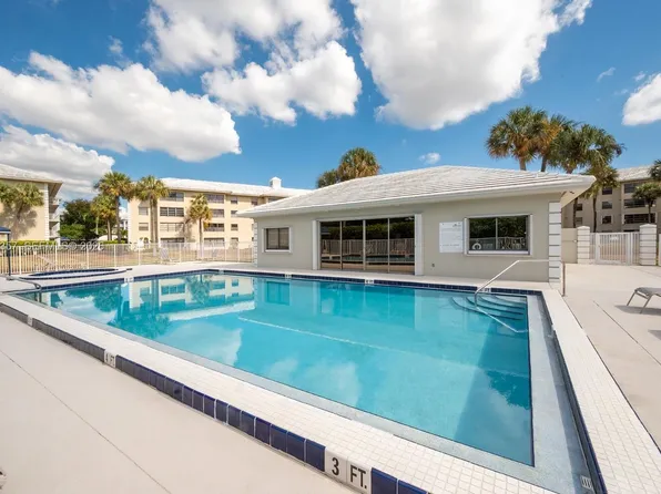 3515 Village Blvd APT 206, West Palm Beach, FL 33409