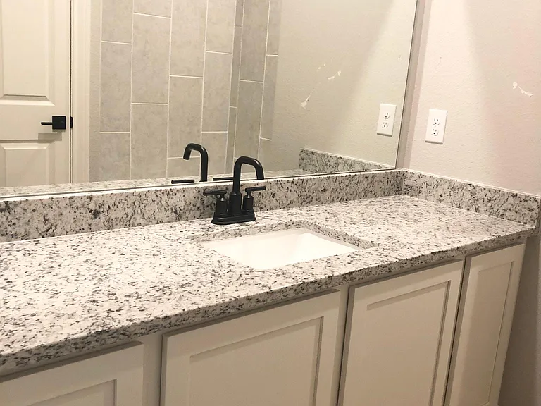 617 Harbor Oaks Dr — Photo 29
