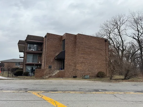 550 Michigan City Rd APT 3C, Calumet City, IL 60409