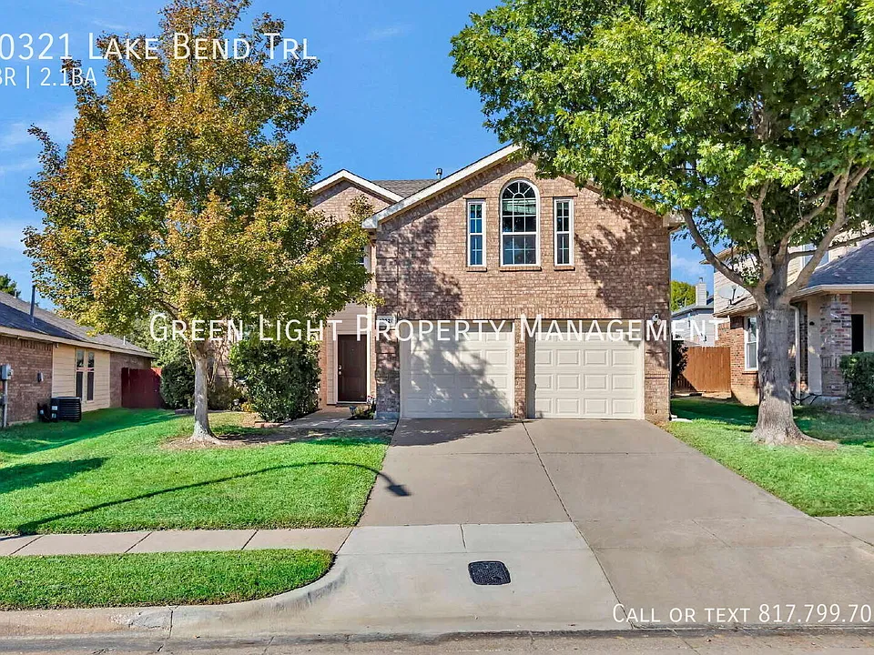10321 Lake Bend Trl